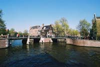 ams05-ams2003p111F1000013