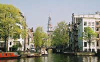 ams15-ams2003p125F1010009_