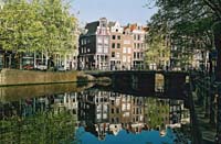 ams17-ams2003p126F1010036_