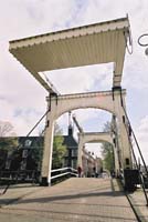 ams35-ams2003p113F1000035_
