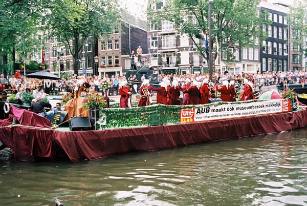 amsgay2003p118F1000036