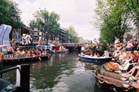 amsgay2003p104F1000017