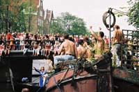 amsgay2003p107F1000021