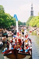 amsgay2003p124F1010007