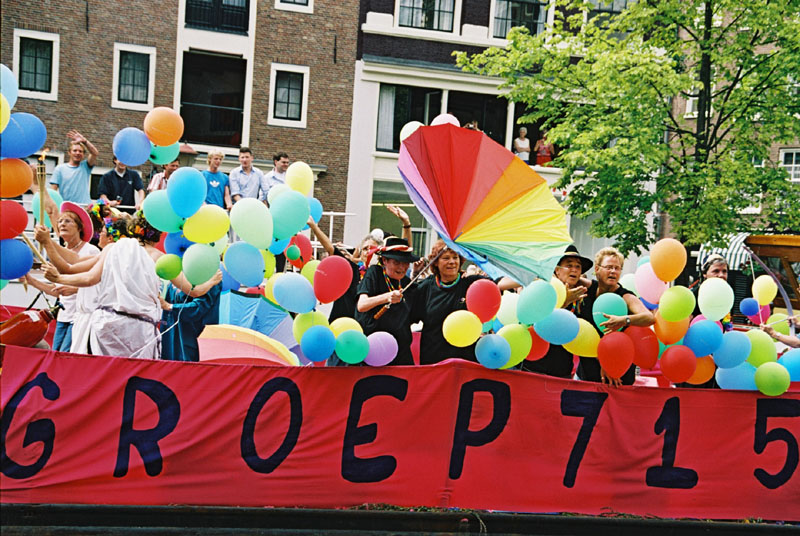 ams2004p107F1010027