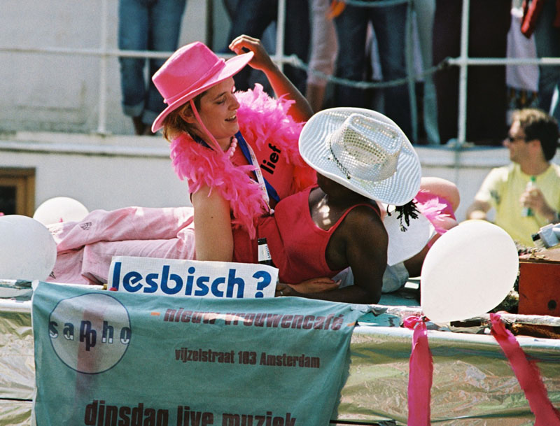 ams2004p124F1000020