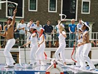 ams2004p106F1010017_