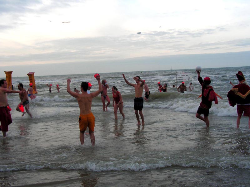 nieuwjaarsduik2005p123PICT0121