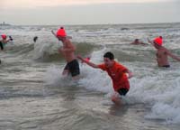 nieuwjaarsduik2005p125PICT0134