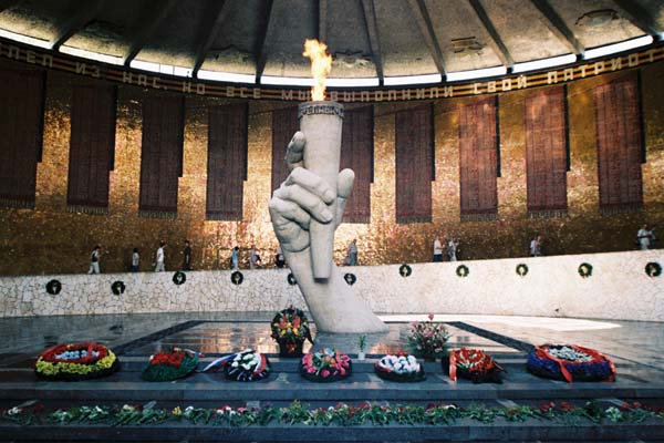 ru2004volgograd122F1030005_