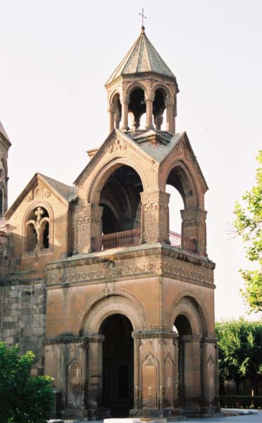 am2004echmiadzin110F1070028a_