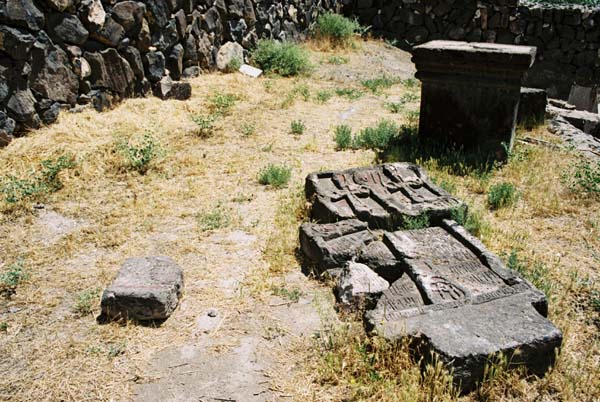 am2004ashtarak103F1020003_