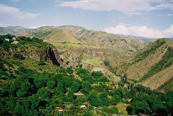 am2004garni122F1030011_