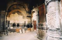 am2004hovhannavank109F1050009_