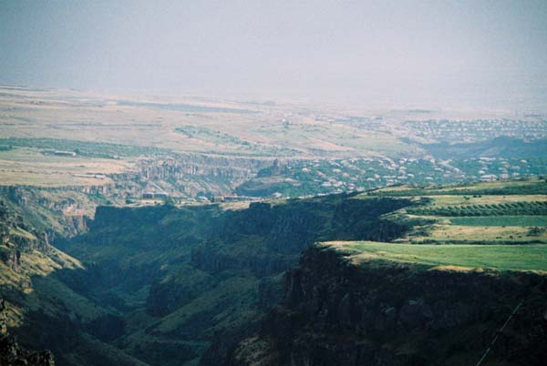 am2004saghmosavank113F1050028_