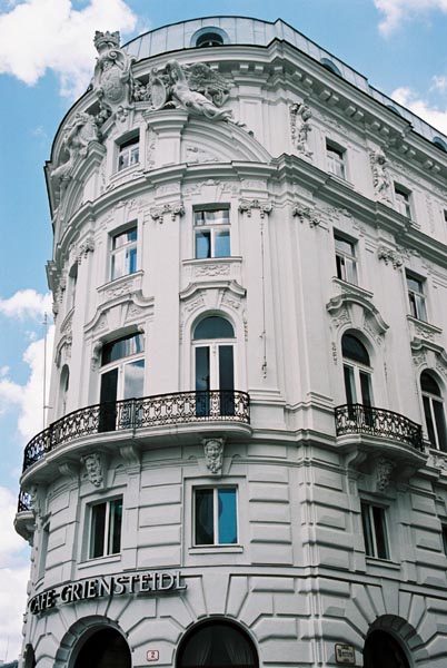 vienna122hofburgF1050017