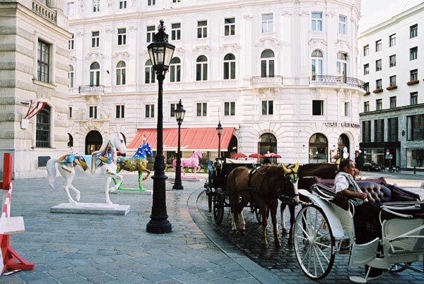 vienna124hofburgF1000035